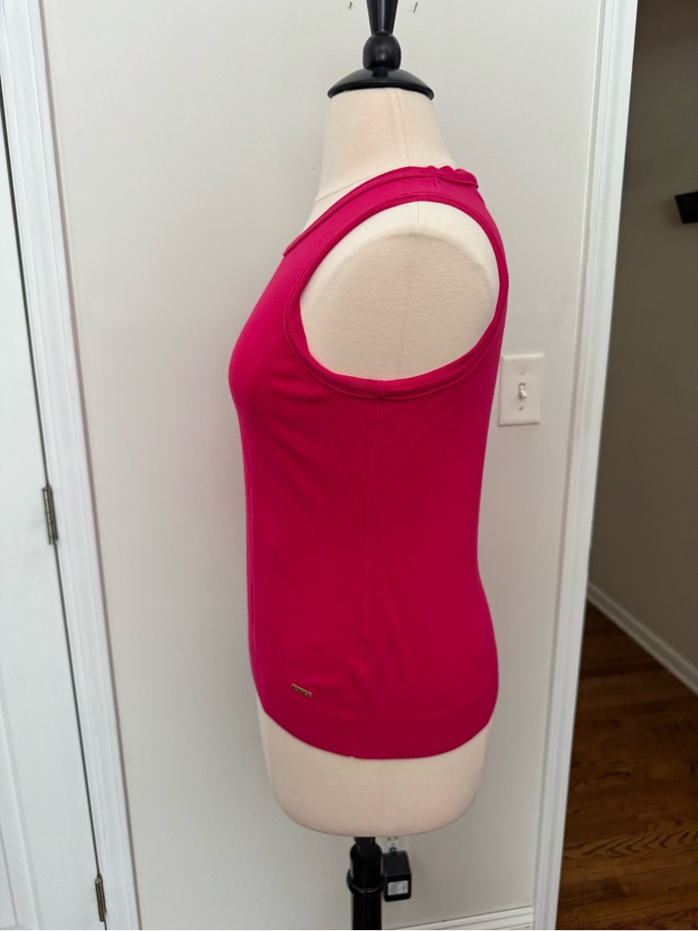 Calvin Klein Hot Pink Ribbed Crewneck Tank - Picture 7 of 7